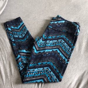Alo Yoga Blue Patterned Leggings (Large)